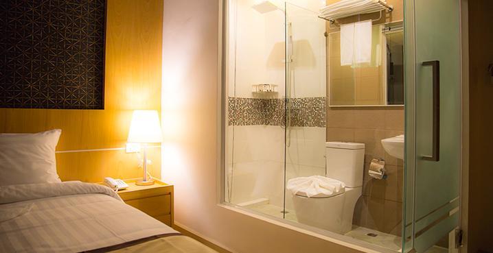 Baitong Hotel Tachilek Bagian luar foto